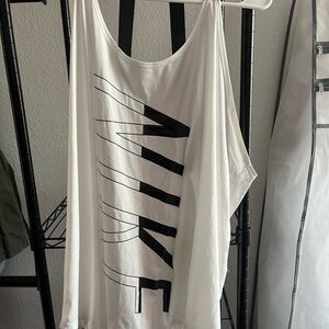 Nike Women's White and Black Graphic Tank Top